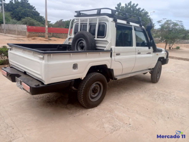 disponivel-toyota-land-cruiser-dupla-cabine-big-2