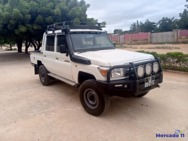 disponivel-toyota-land-cruiser-dupla-cabine-big-0