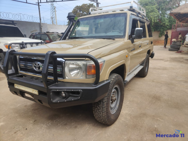 disponivel-land-cruiser-hz-executiva-big-3